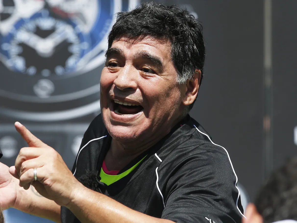 Julgamento sobre morte de Maradona é anulado após escândalo com juíza