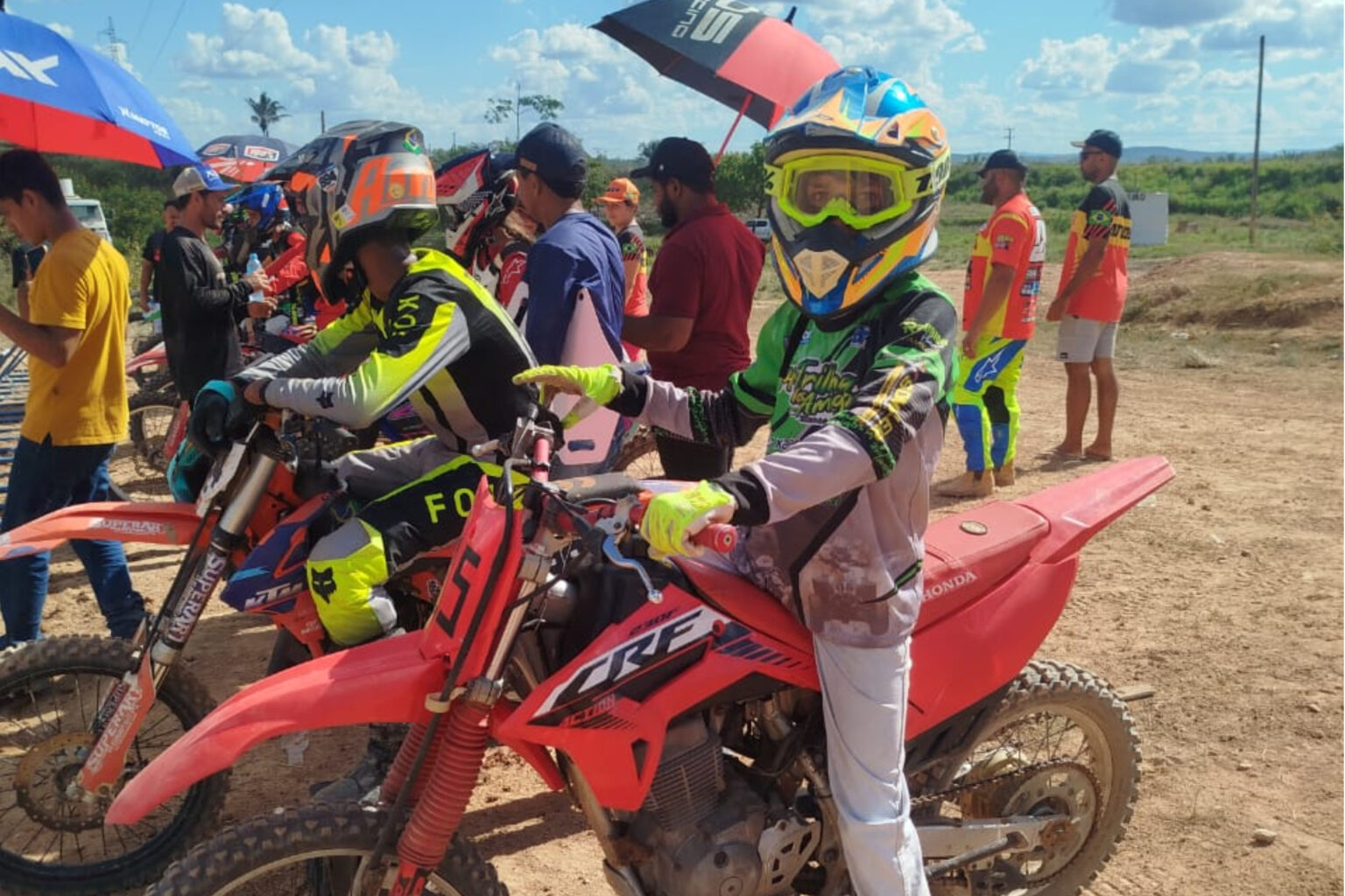 Jovem estreia em competição de motocross e conquista 3º lugar em Eldorado do Carajás