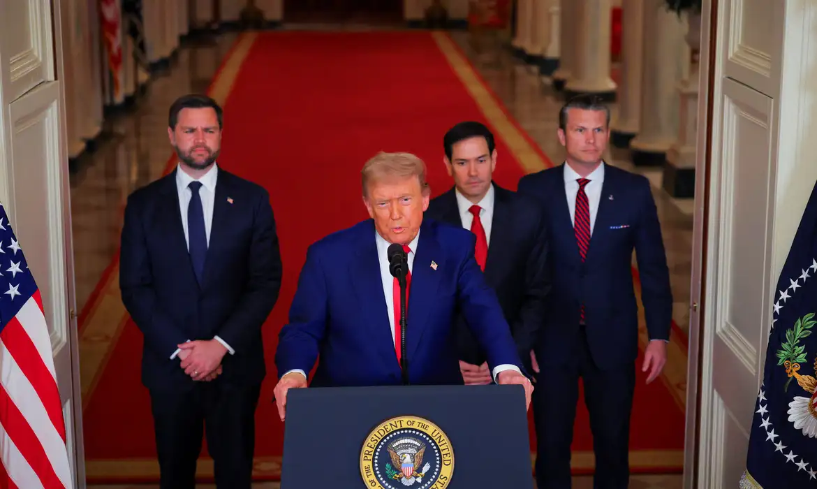 Estados Unidos entram na guerra e atacam instalações nucleares do Irã