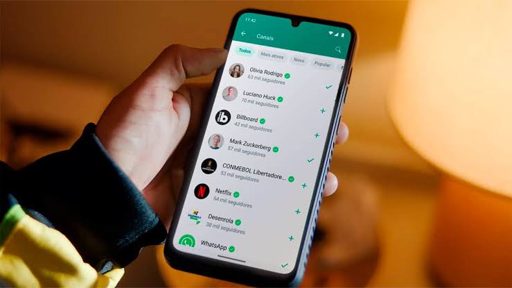 Justiça reconhece hora extra por uso do WhatsApp fora do expediente