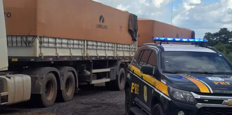 PRF apreende 60 m³ de madeira ilegal, em Santa Maria do Pará