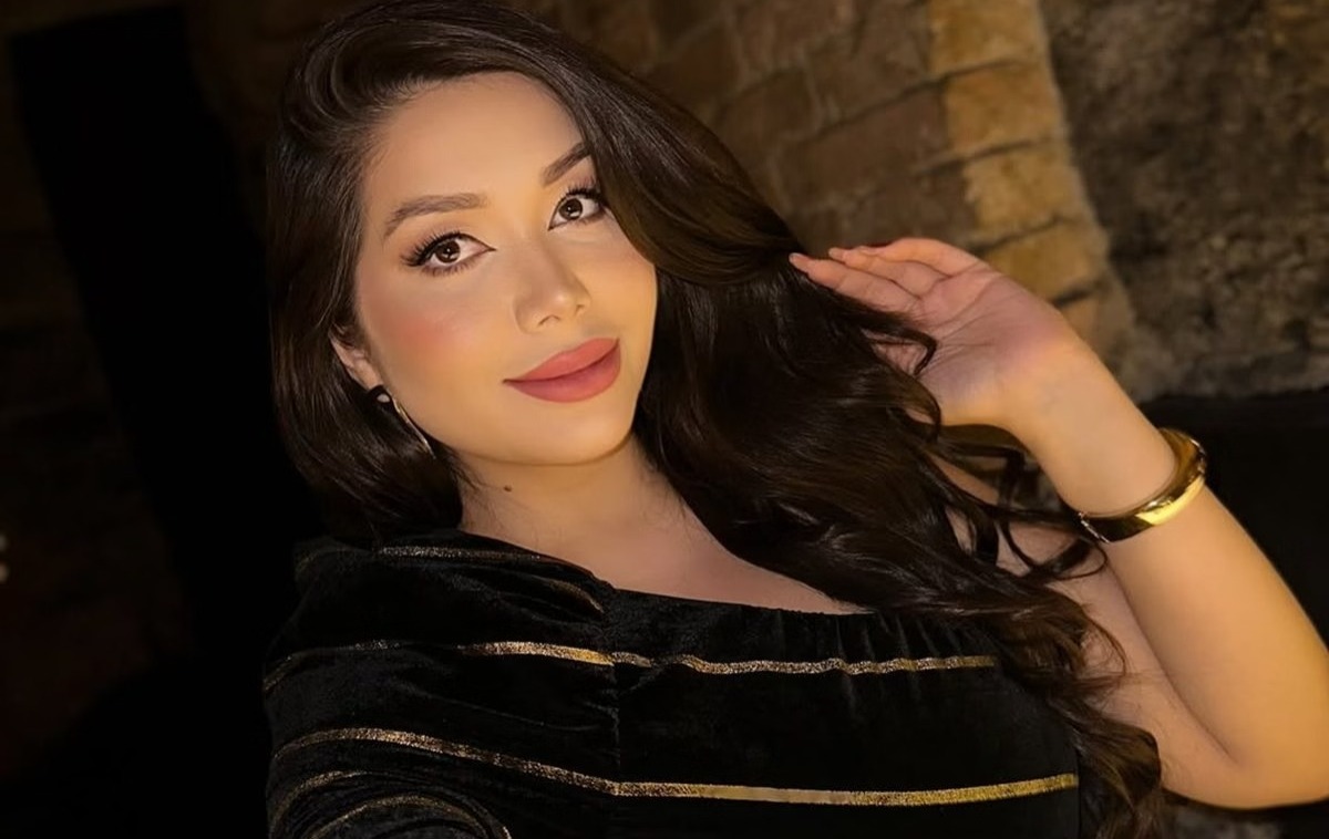 Influencer tem hemorragia ocular após usar lentes vencidas em trend