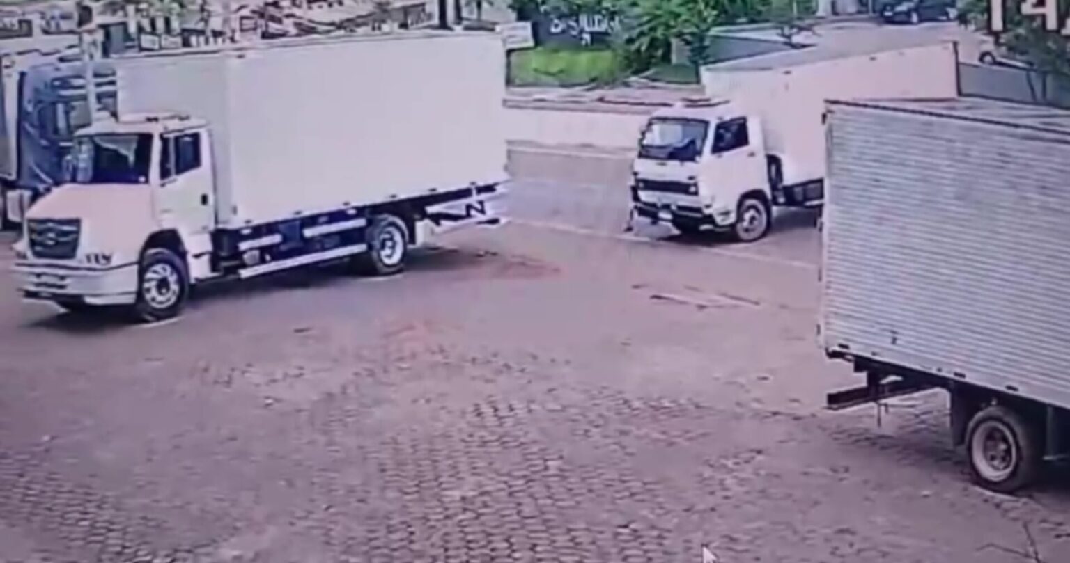 Vídeo mostra momento em que caminhão baú mata motociclista em Marabá