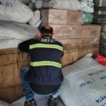 Sefa apreende 115 fardos de confecções no Pará