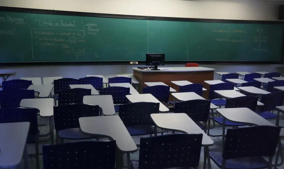 MEC publica edital do Prouni do 2º semestre; inscrição começa dia 30