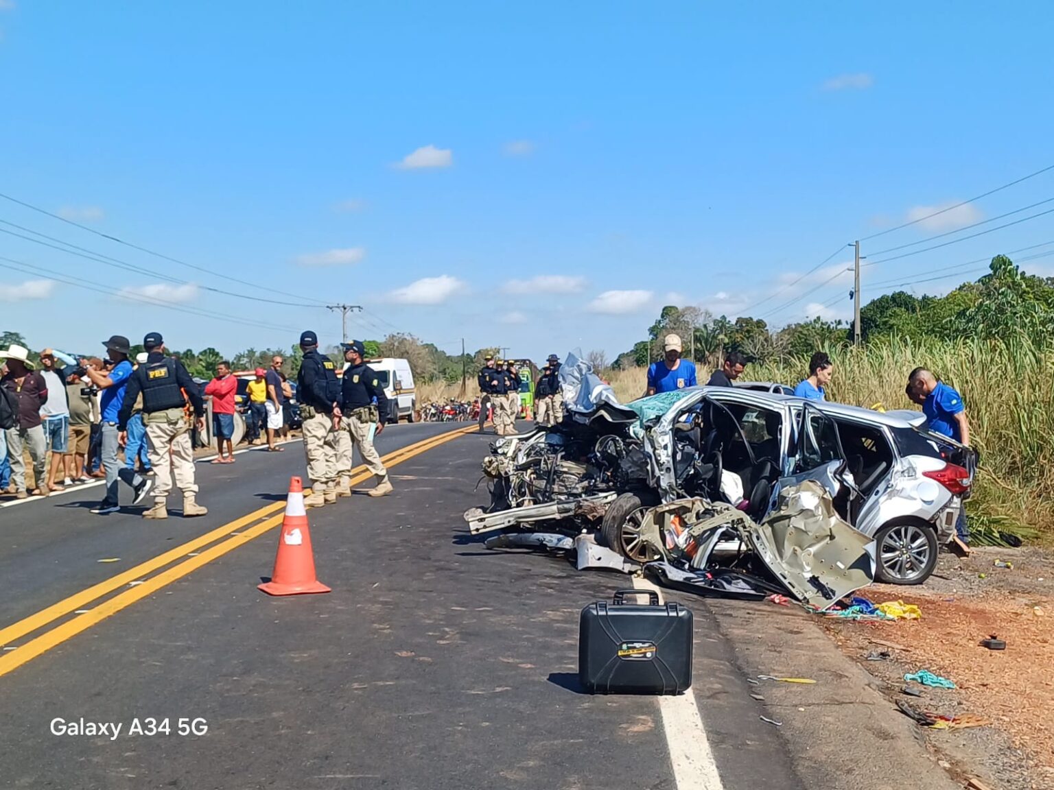 Polícia identifica mortos em acidente com três veículos na BR-230