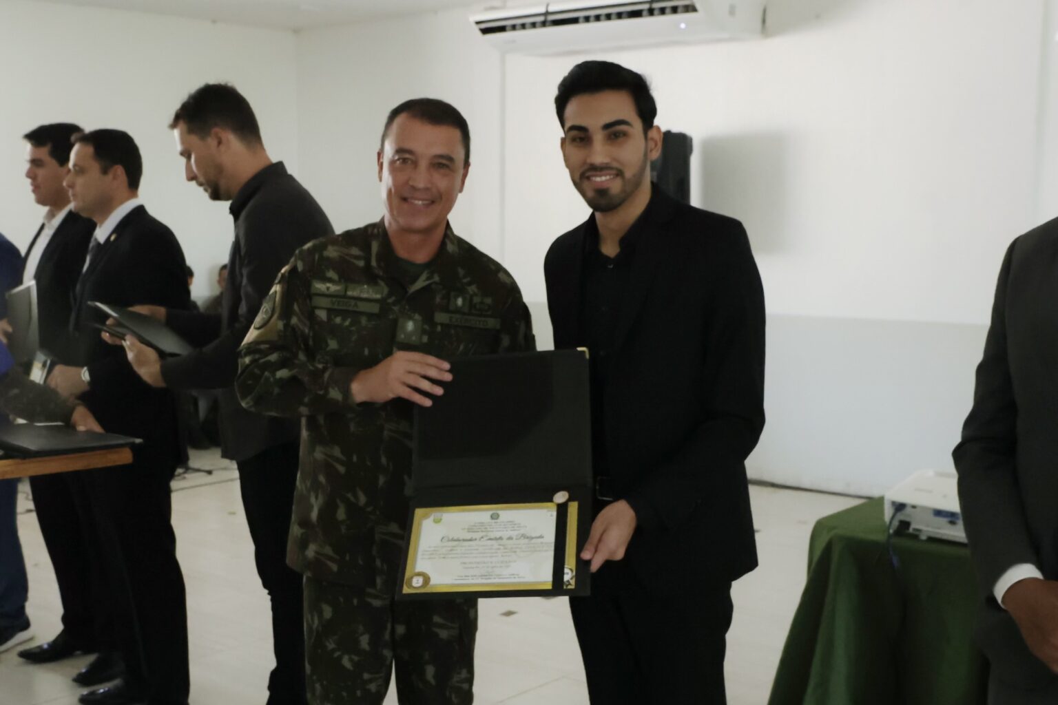 Editor do Portal Debate é distinguido pelo Exército com título de Colaborador Emérito da Brigada em Marabá