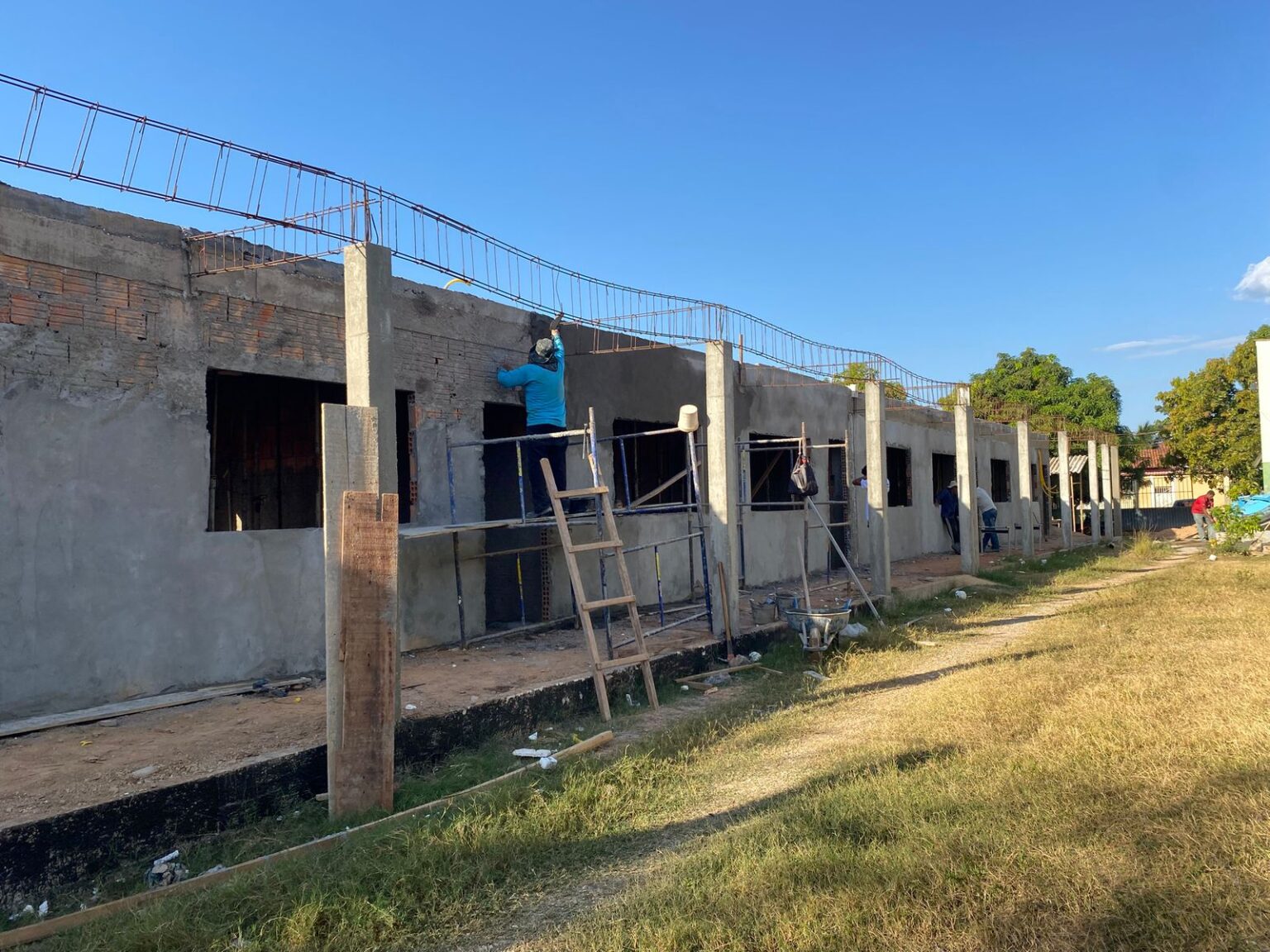 Campo da Folha 33 recebe novo vestiário com estrutura completa em Marabá