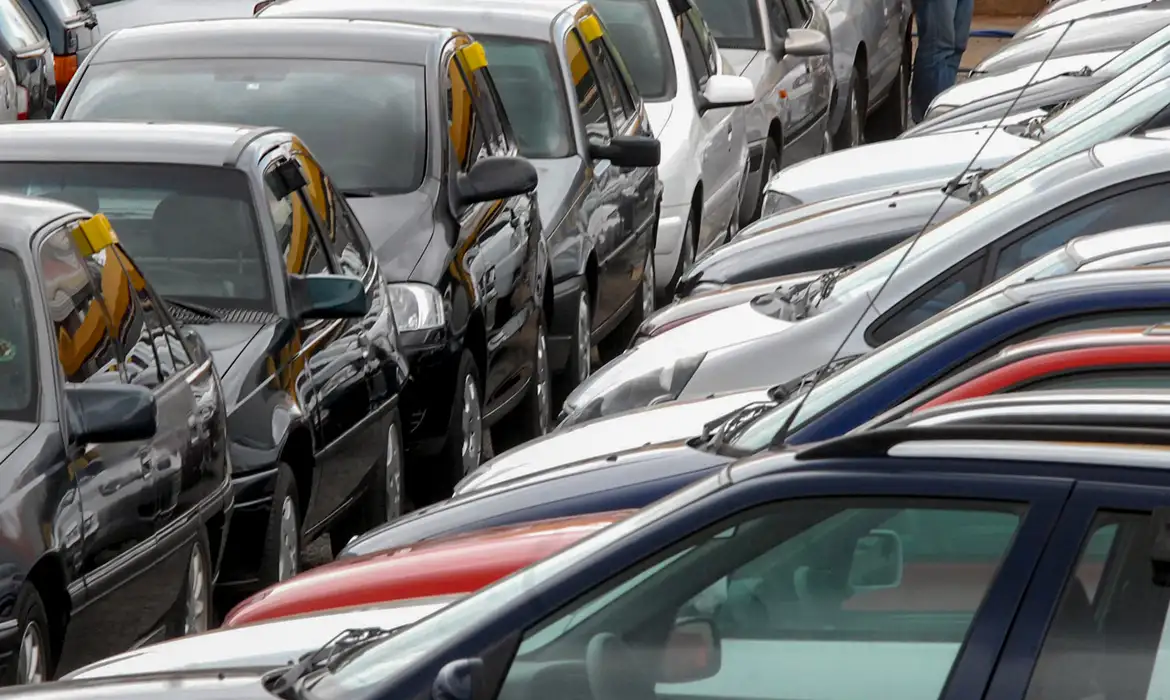 Produção de veículos cresce 7,8% no primeiro semestre, diz Anfavea