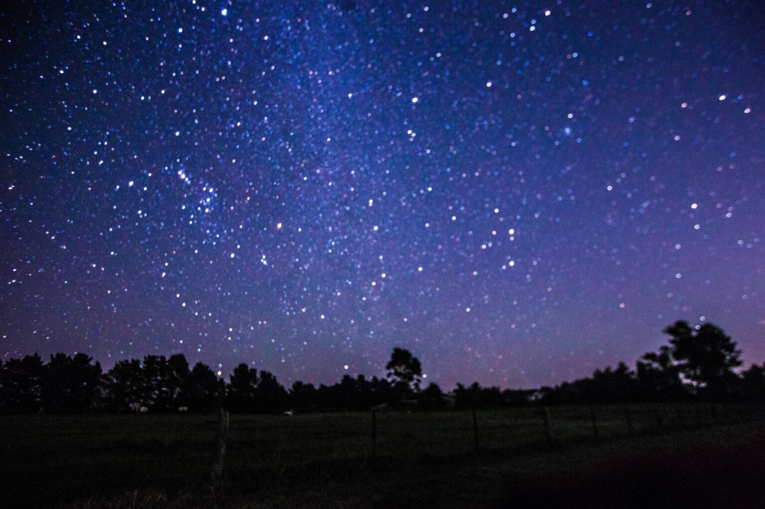 Céu de julho terá chuva de meteoros e encontros celestes
