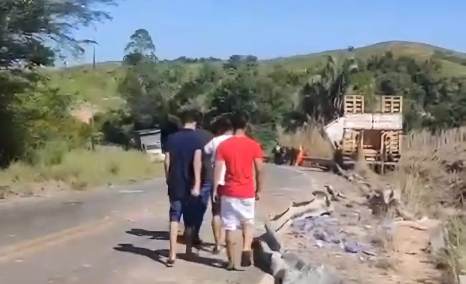 Máquina cai de prancha e deixa vários motociclistas mortos próximo a Abel Figueiredo