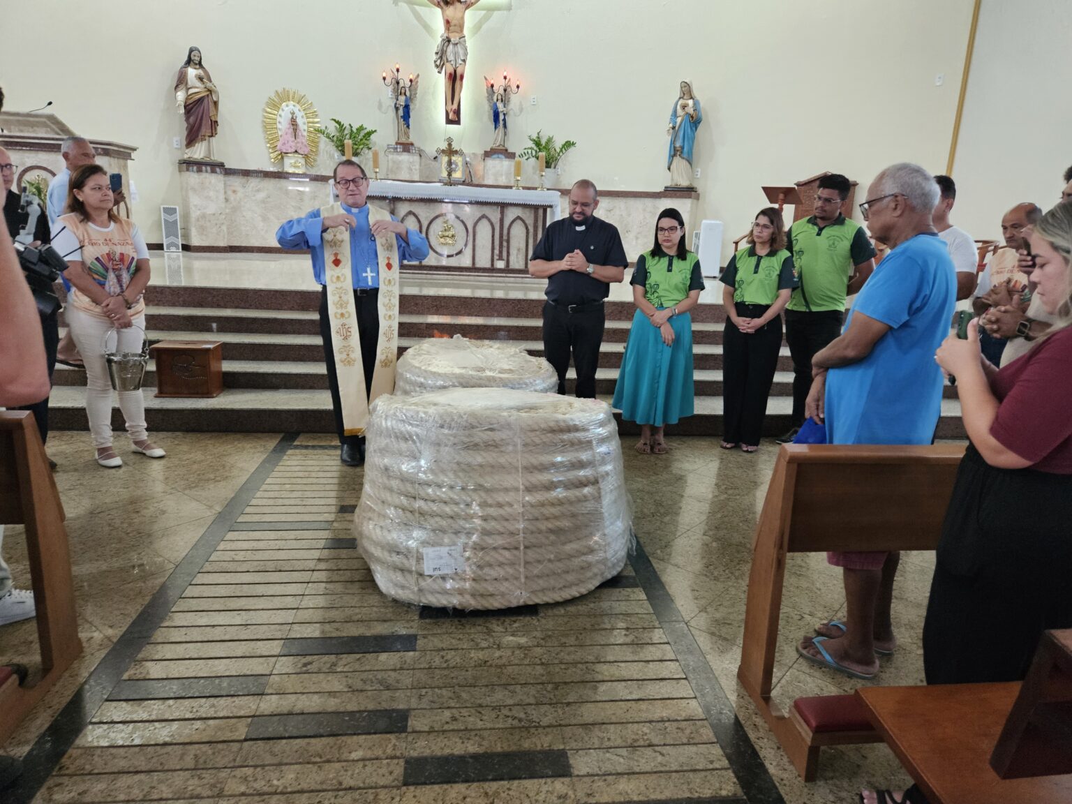 Santuário de Nazaré recebe nova corda para o 45º Círio de Marabá