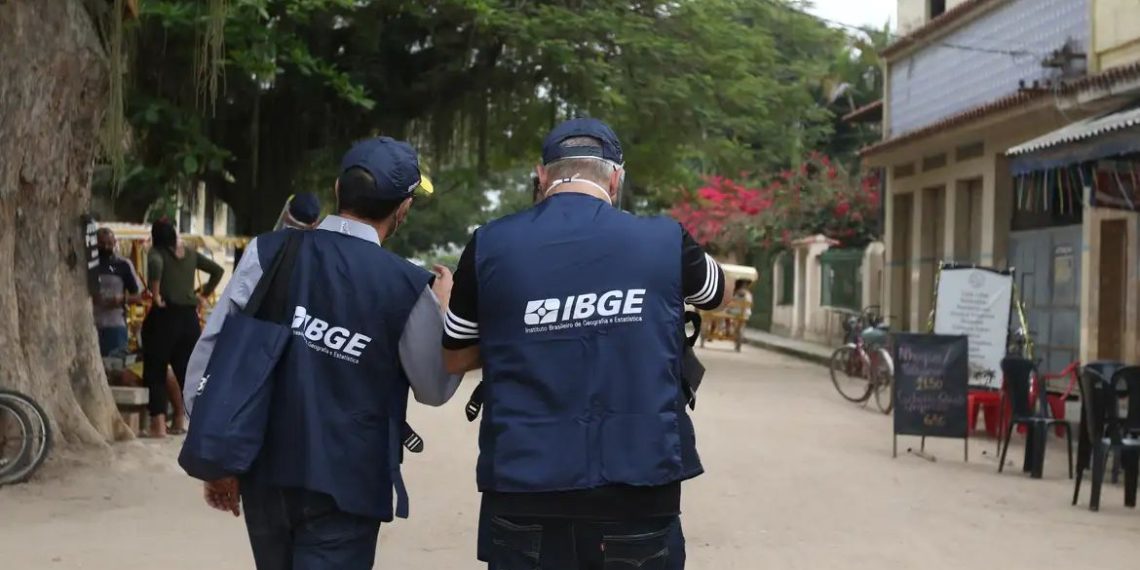 Presidente do IBGE anuncia mega concurso com 9.580 vagas