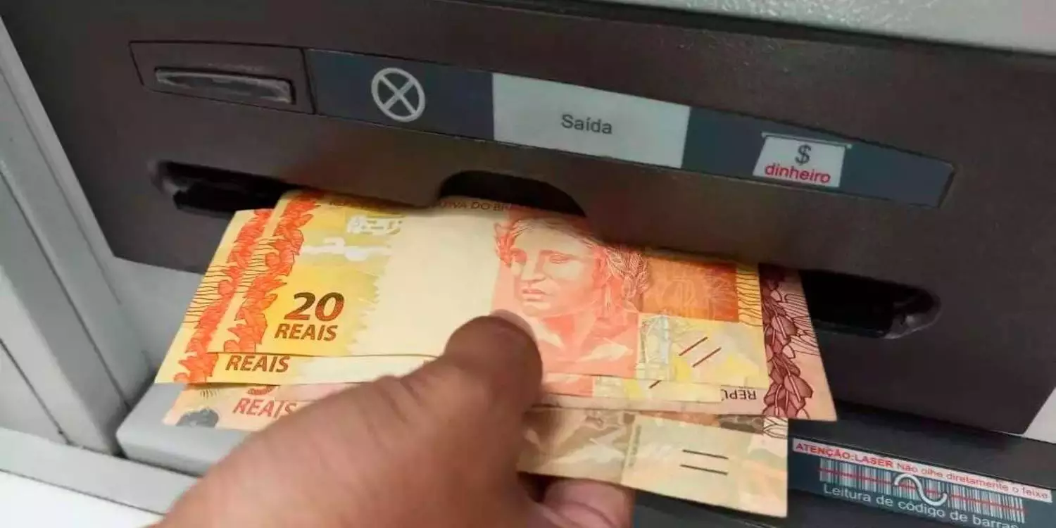 Brasileiros gastaram, em 2025, mais de R$ 160 por mês em apostas, diz governo