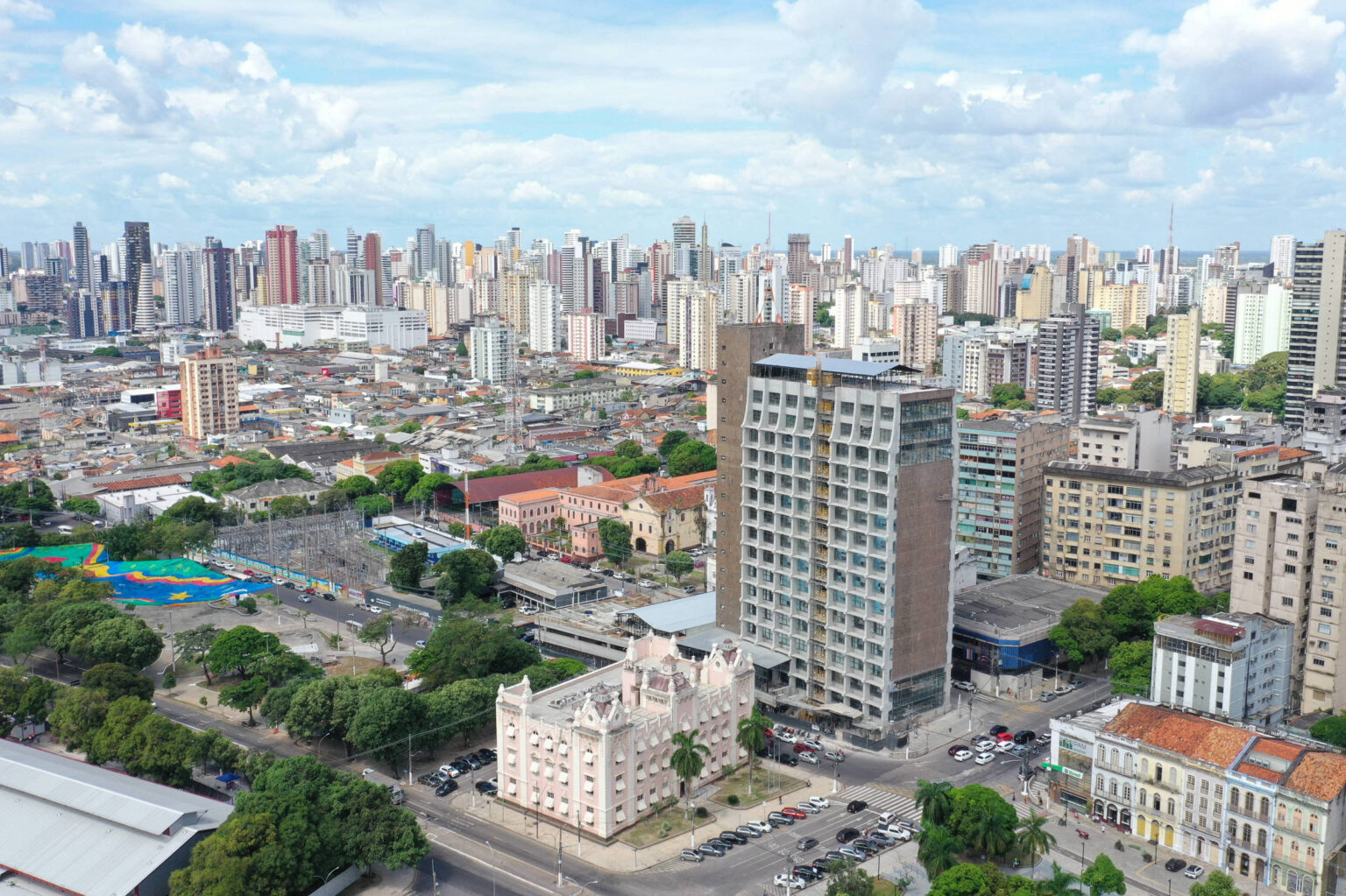 Presidente da COP diz que países querem tirar evento de Belém: ‘Hotel está 15 vezes o valor normal’