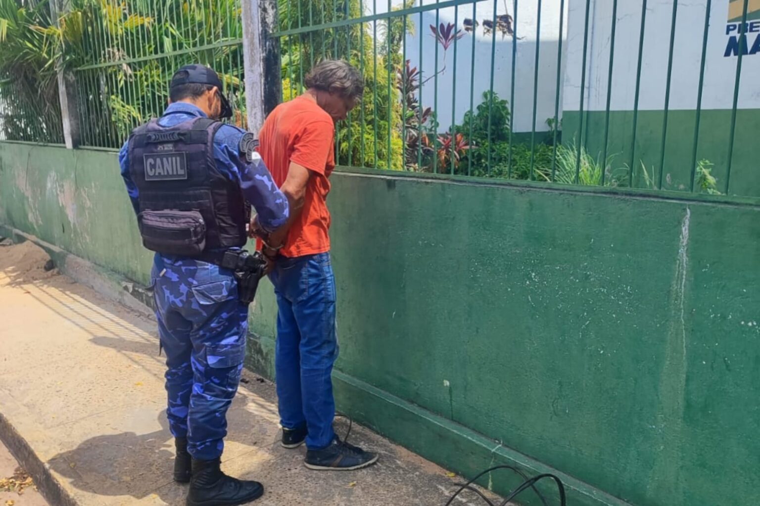 Guarda Municipal flagra homem furtando fiação elétrica em Marabá
