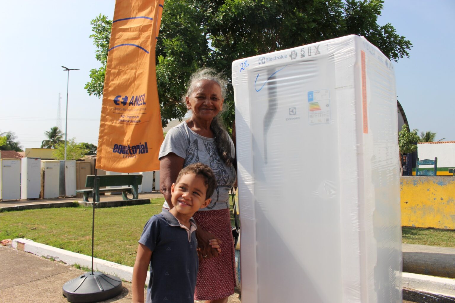 Equatorial Pará realiza mutirão de serviços com troca de geladeiras em Marabá