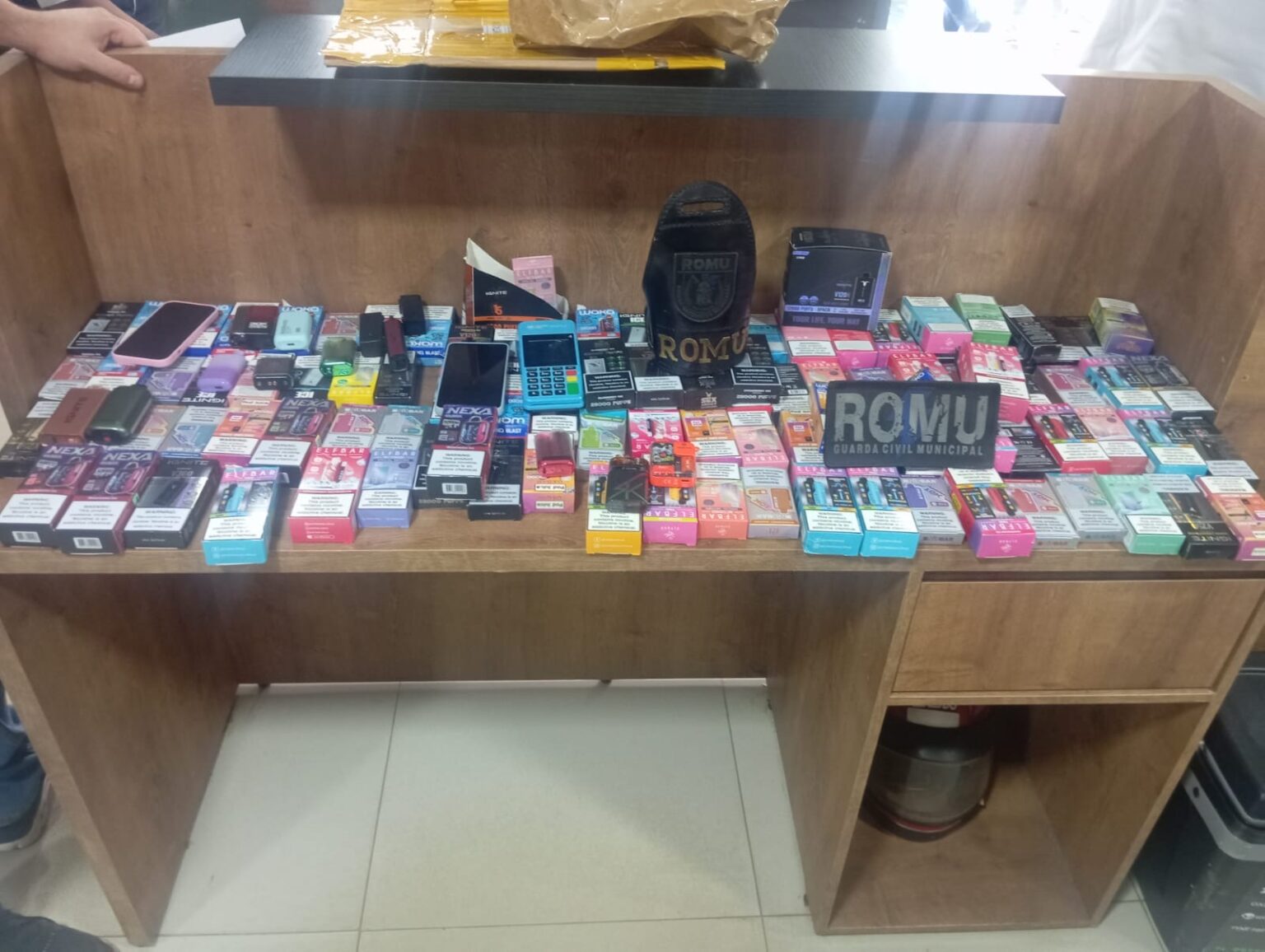Polícia Civil investiga esquema de venda de cigarros eletrônicos a estudantes em Parauapebas