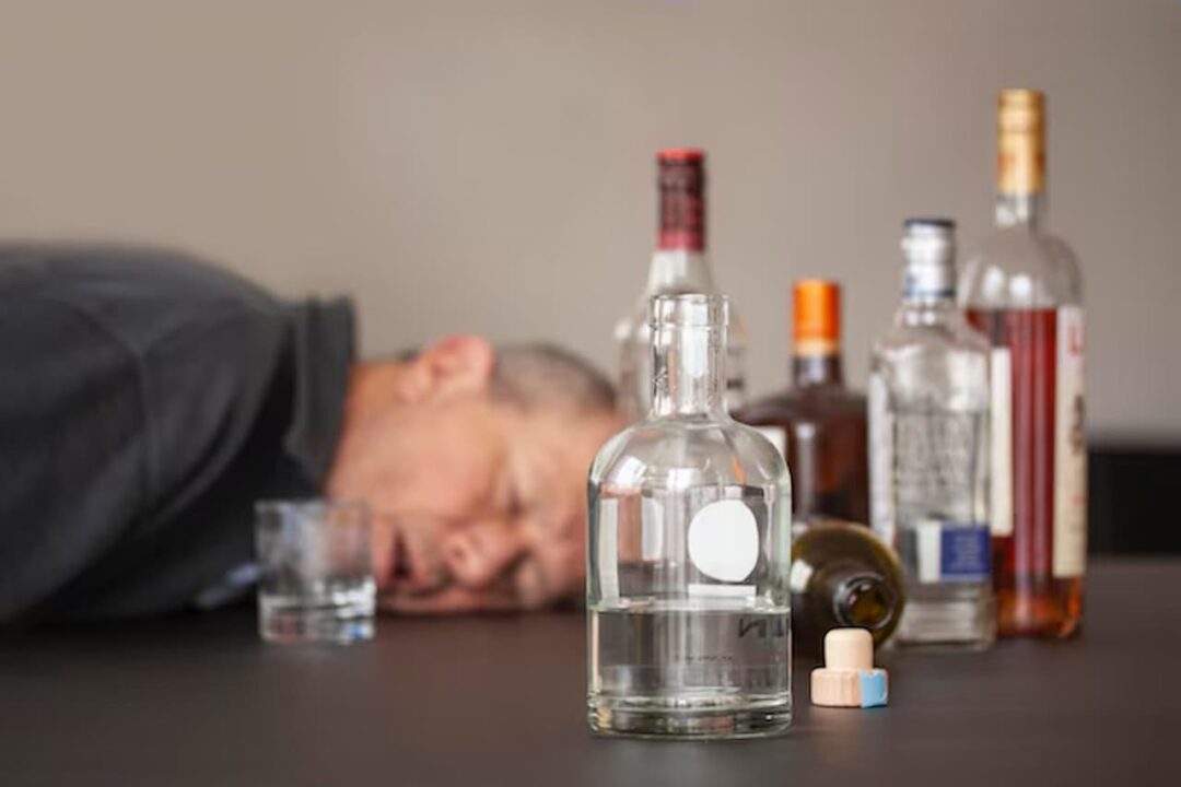 INSS desmente boato sobre “novo benefício” para alcoólatras: entenda
