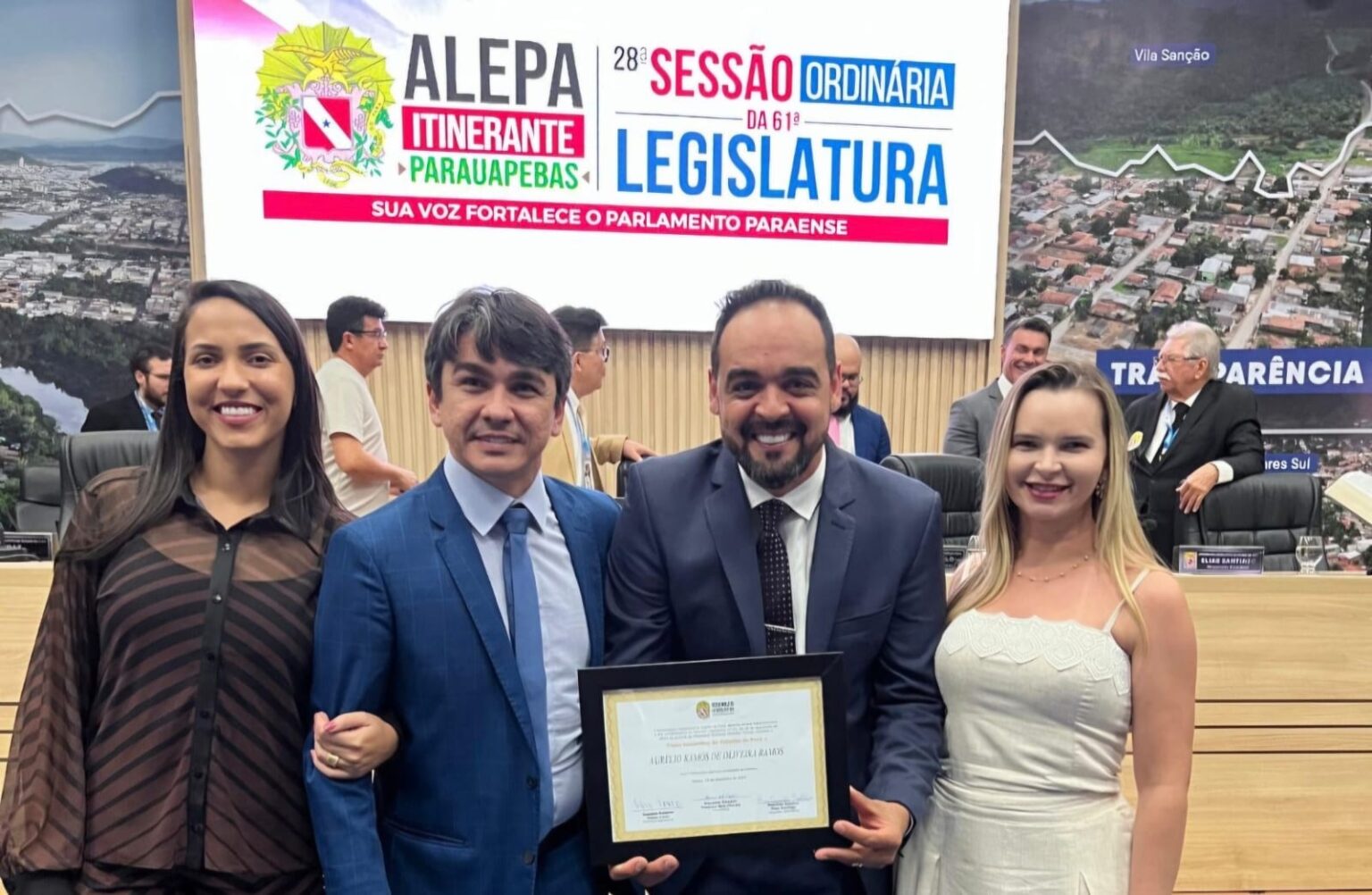 Prefeito Aurélio Goiano recebe o título de Cidadão do Pará em Parauapebas