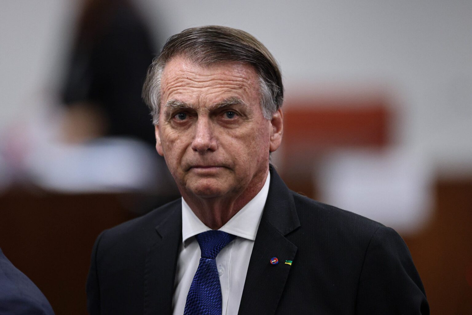 Moraes autoriza Bolsonaro a fazer fisioterapia na prisão