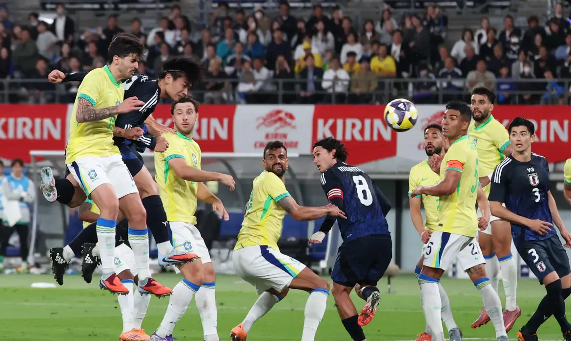 Brasil amarga derrota histórica para o Japão em amistoso em Tóquio