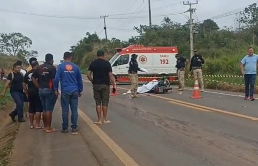 Motociclista morre após colidir com caminhão na BR-230, no Pará