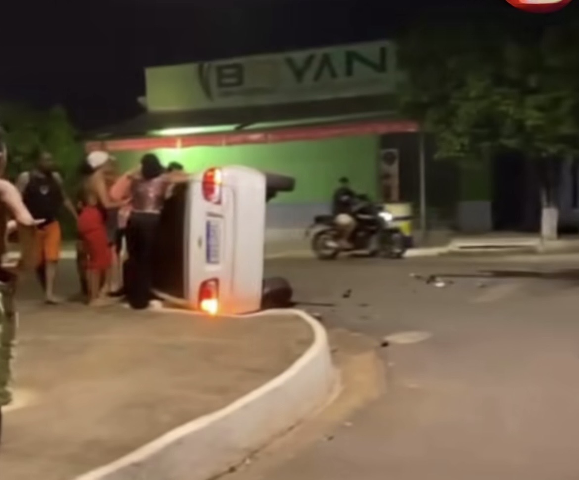 Acidente entre dois carros deixa uma pessoa ferida em Curionópolis
