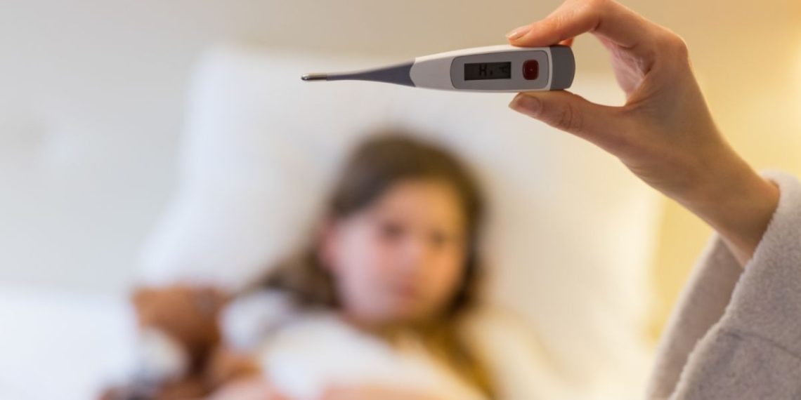 Em um ano, casos de coqueluche crescem mais de 13 vezes no Brasil