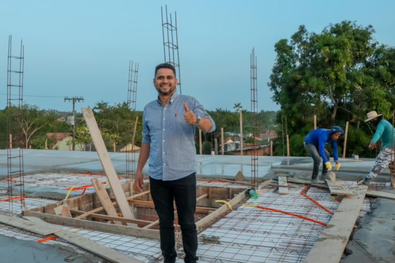 Prefeito Wagno Godoy acompanha obras do novo CRAS no Distrito de Cajazeiras