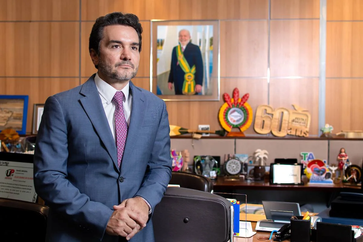 Lula exonera Celso Sabino e outros dois ministros; entenda o motivo