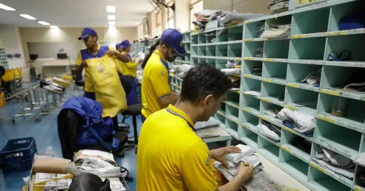 Correios planejam demitir 10 mil pessoas para enxugar despesas