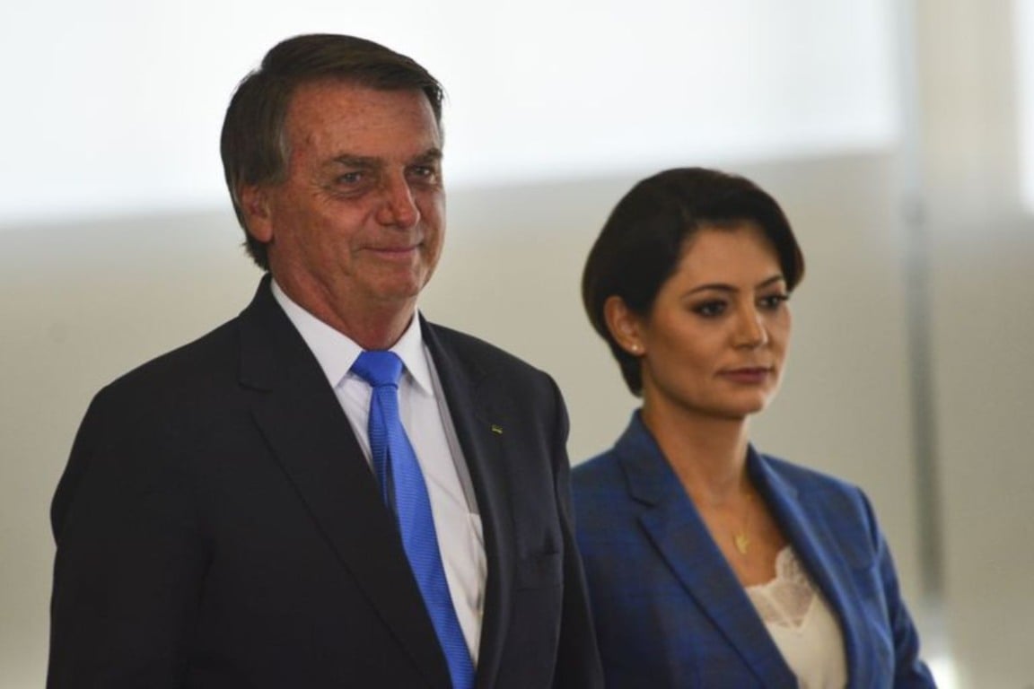 Moraes autoriza que Michelle visite Bolsonaro na PF neste domingo