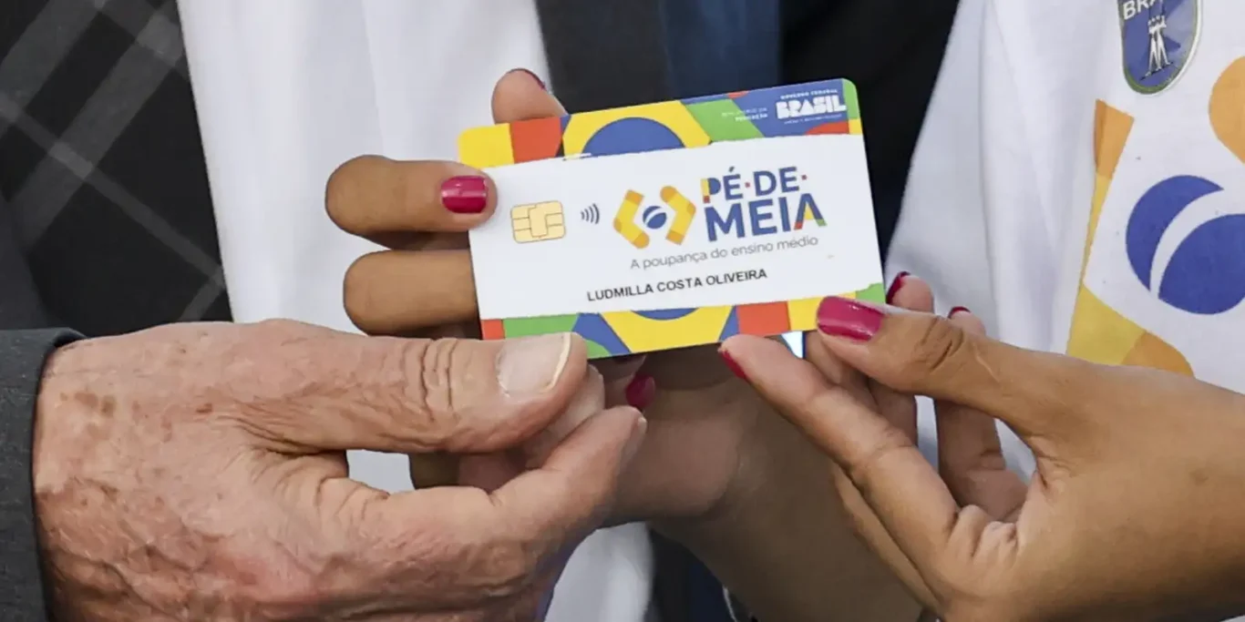 Pé-de-Meia 2025: estudantes que fizerem o Enem vão receber bônus extra de R$ 200