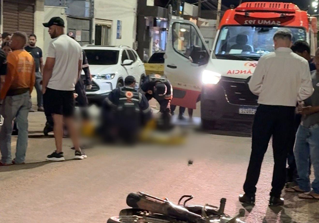 Motociclista fica ferido após colidir contra carro em Parauapebas