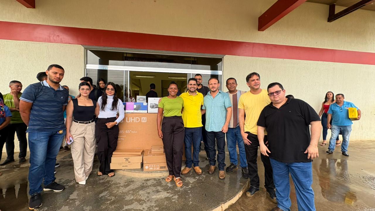 Itupiranga recebe caminhonete e R$ 300 mil em equipamentos para ações ambientais