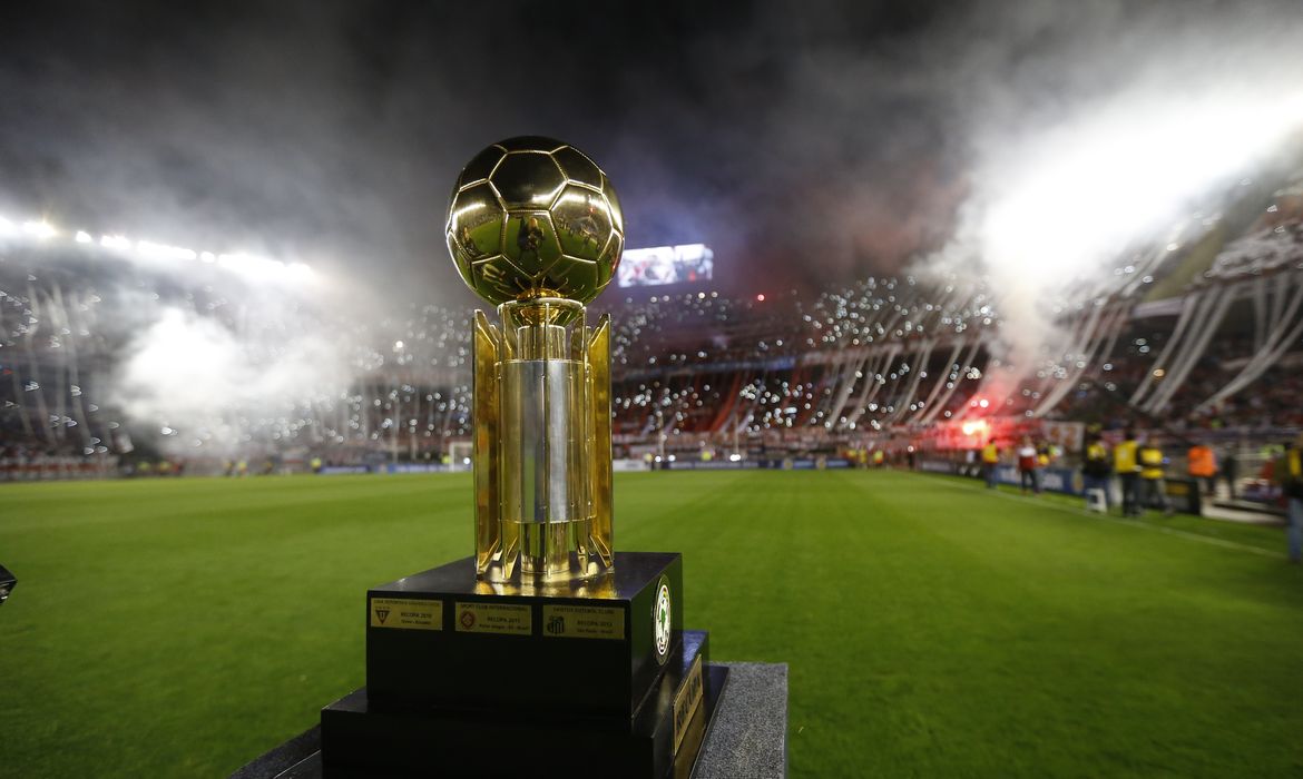 Recopa 2026: Conmebol confirma datas dos jogos entre Flamengo e Lanús