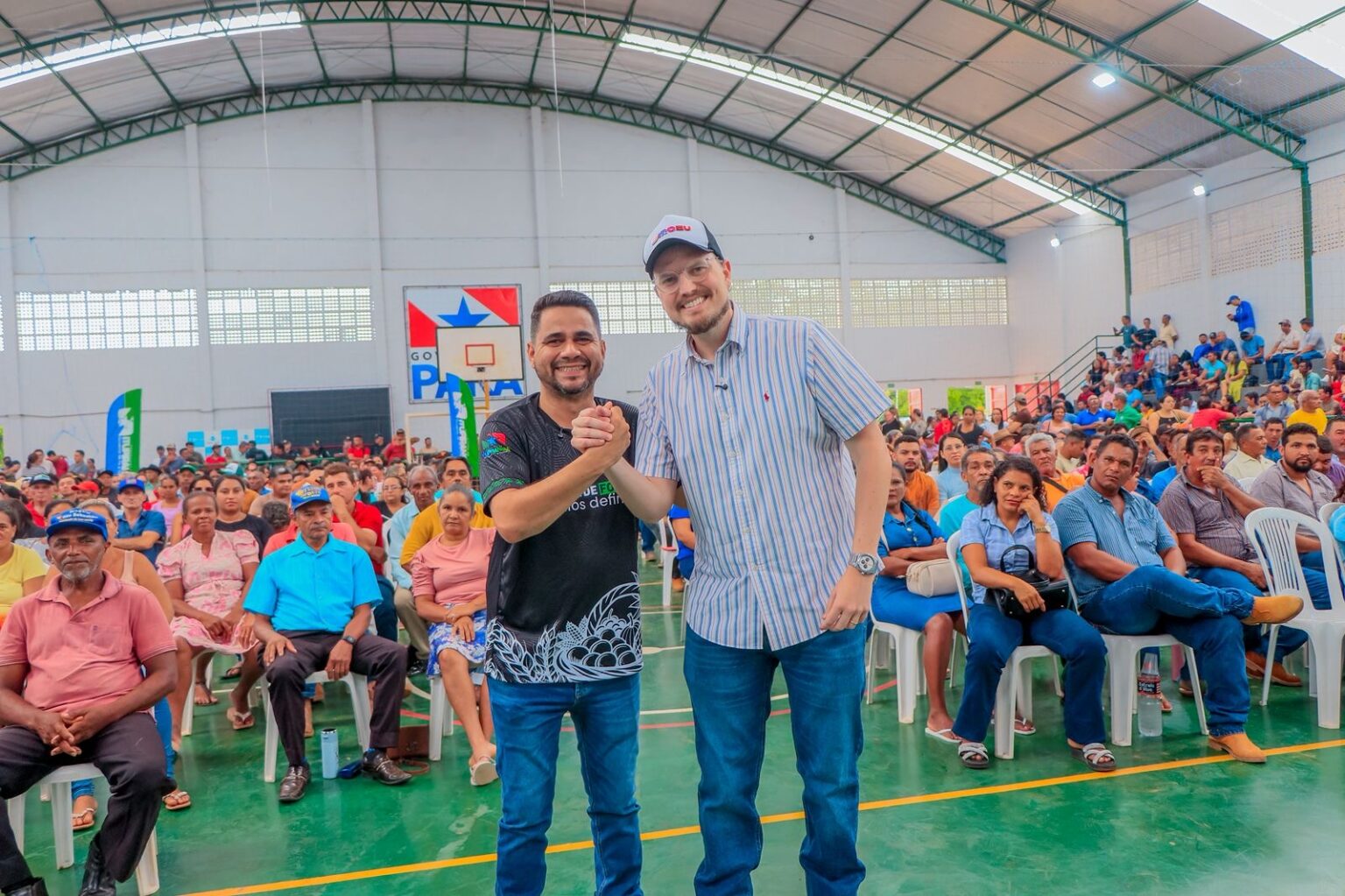 Itupiranga realiza maior ato de fomento e entrega de títulos na zona rural com apoio de parlamentares