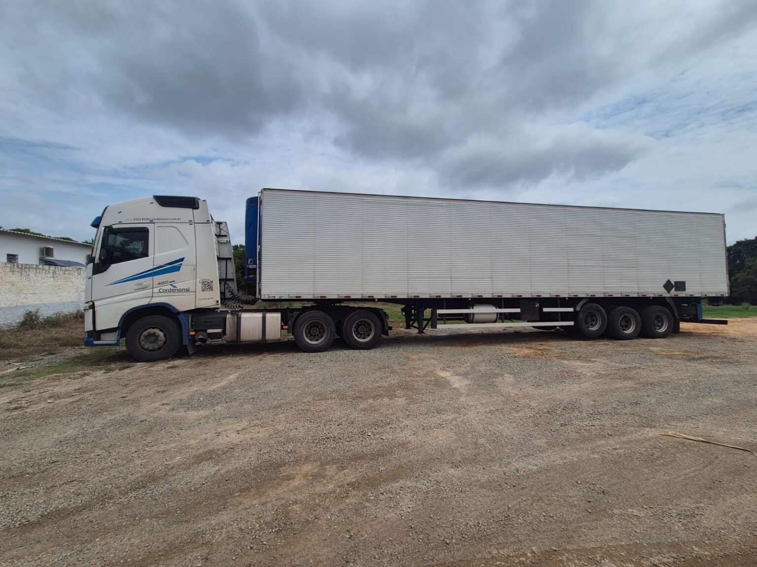 Caminhão com bebidas avaliadas em R$ 41 mil é apreendido na fiscalização da Sefa em São Geraldo do Araguaia