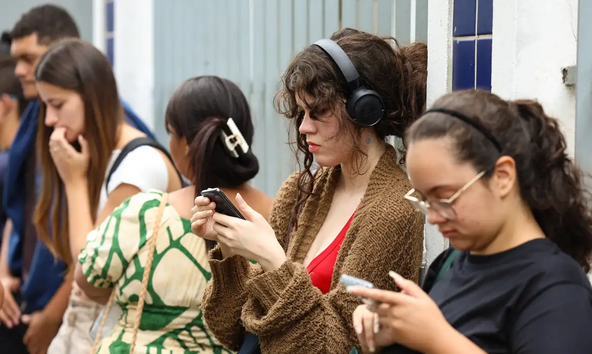 Enem: saem gabaritos do 1º dia de prova em Belém