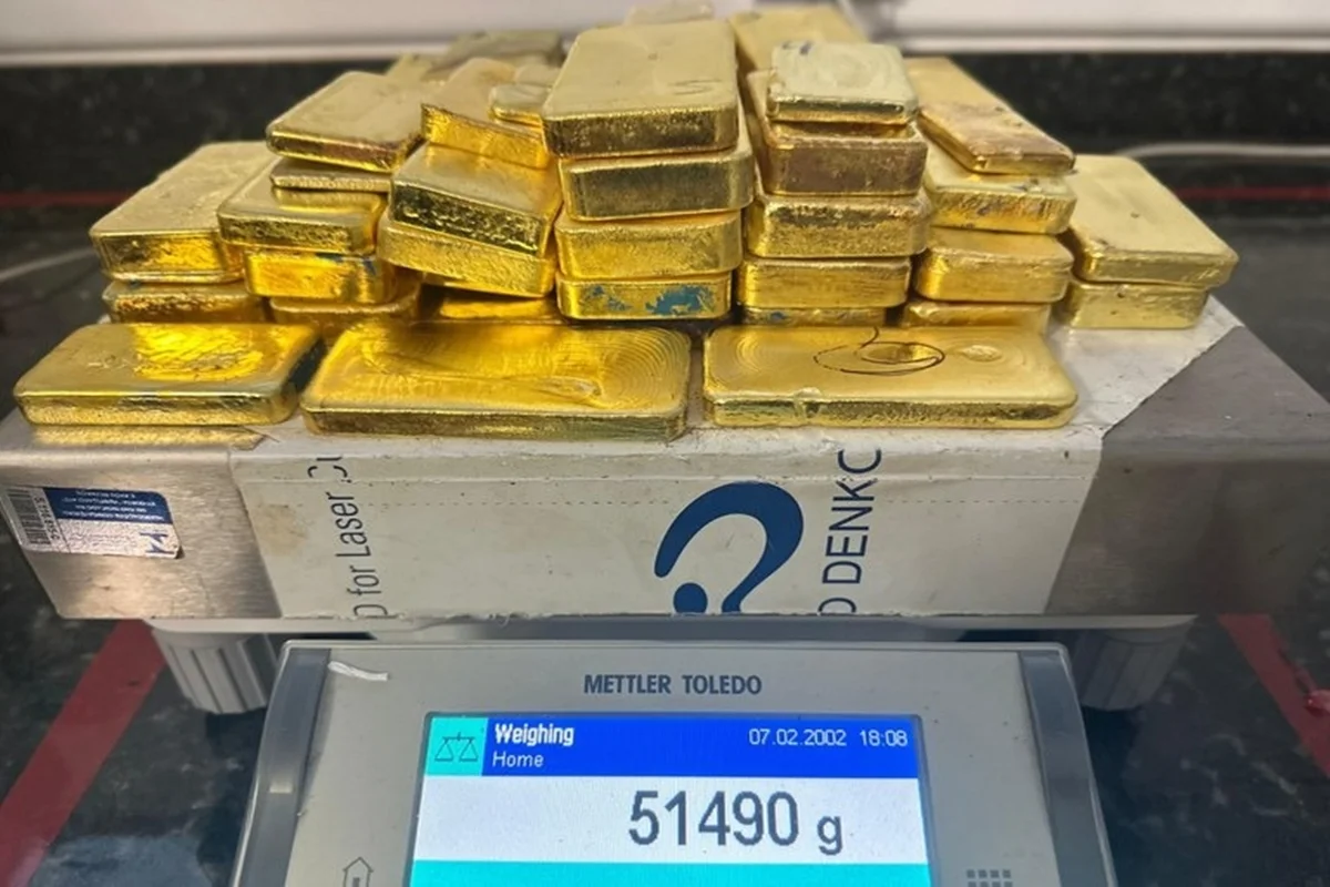 PF intercepta avião que saiu do Pará com grande quantidade de ouro