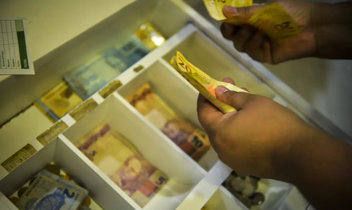 Segunda parcela do décimo terceiro deve ser depositada até dia 19