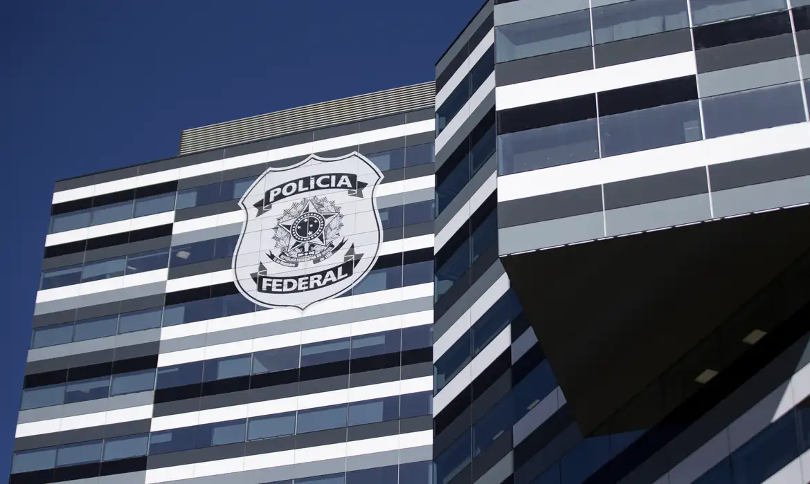 PF mira deputados em operação que apura desvio de cotas parlamentares