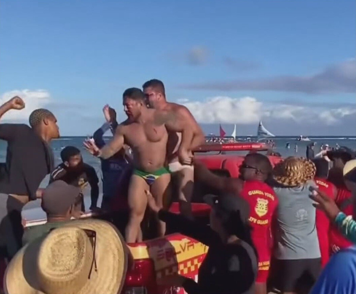 Mais de dez barraqueiros que espancaram turistas em Porto de Galinhas são identificados