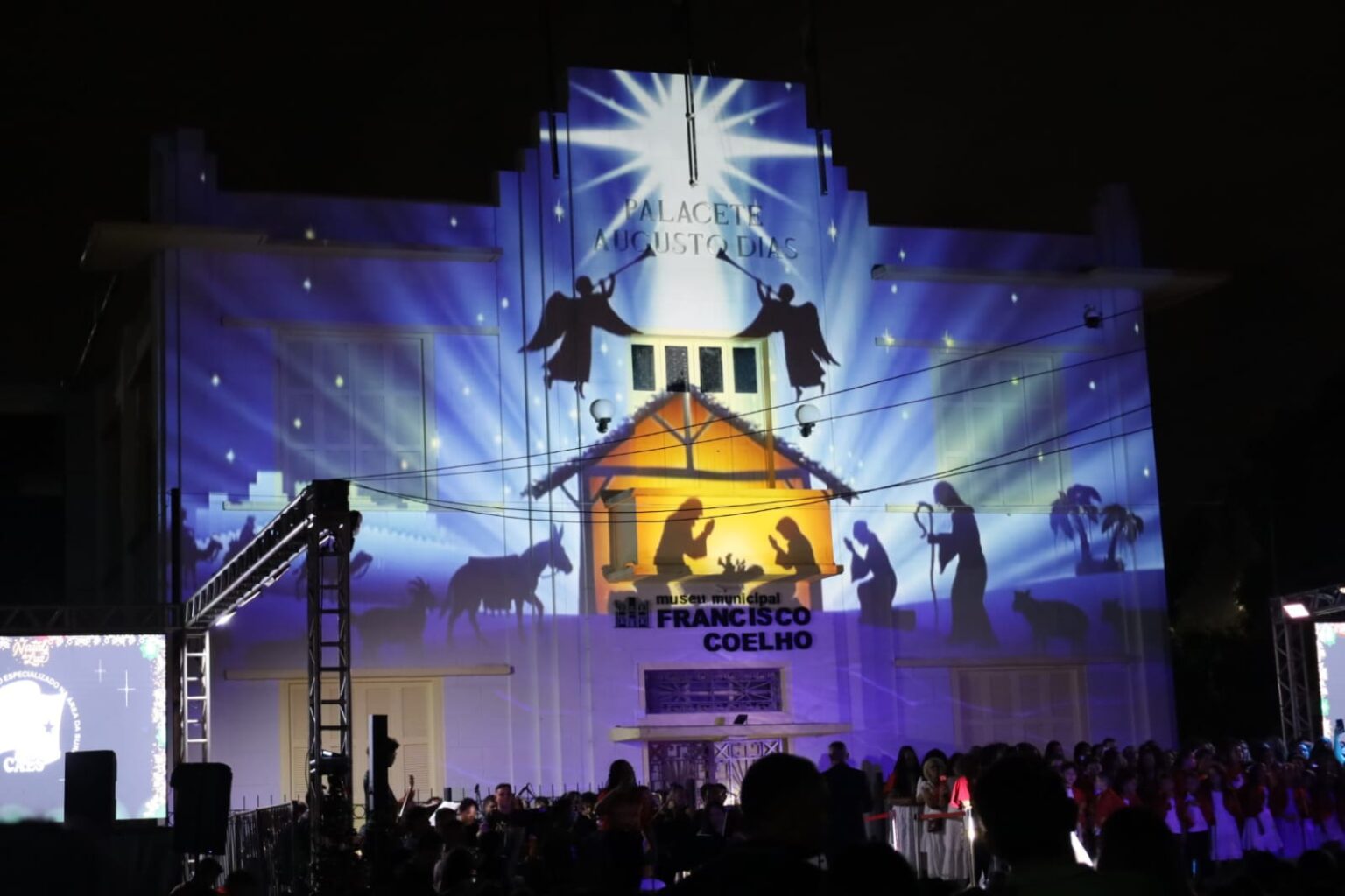 Natal de Luz emociona público com projeção inédita no Museu Francisco Coelho em Marabá