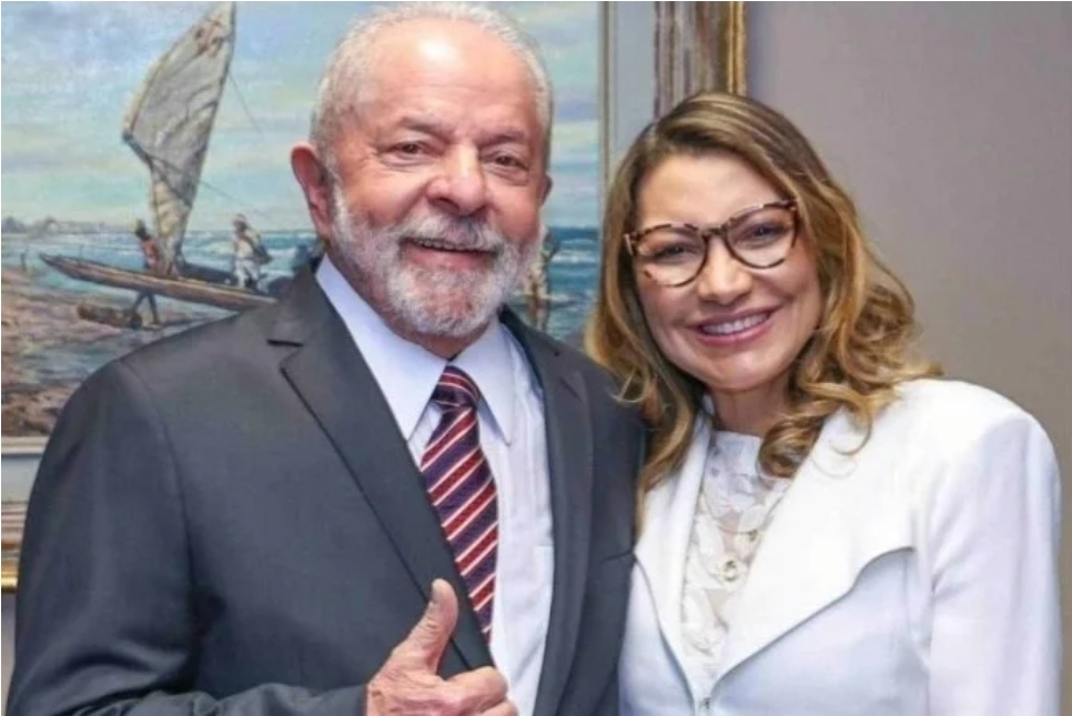 Lula e Janja irão passar a virada na base naval do Rio de Janeiro