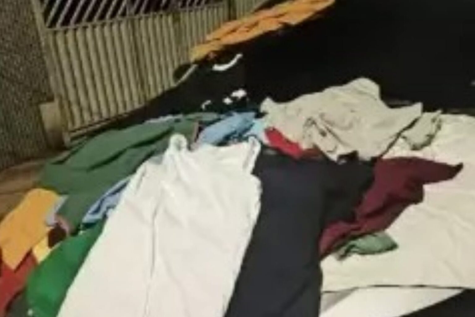 Em Parauapebas, PM recupera peças de roupas furtadas de comércio