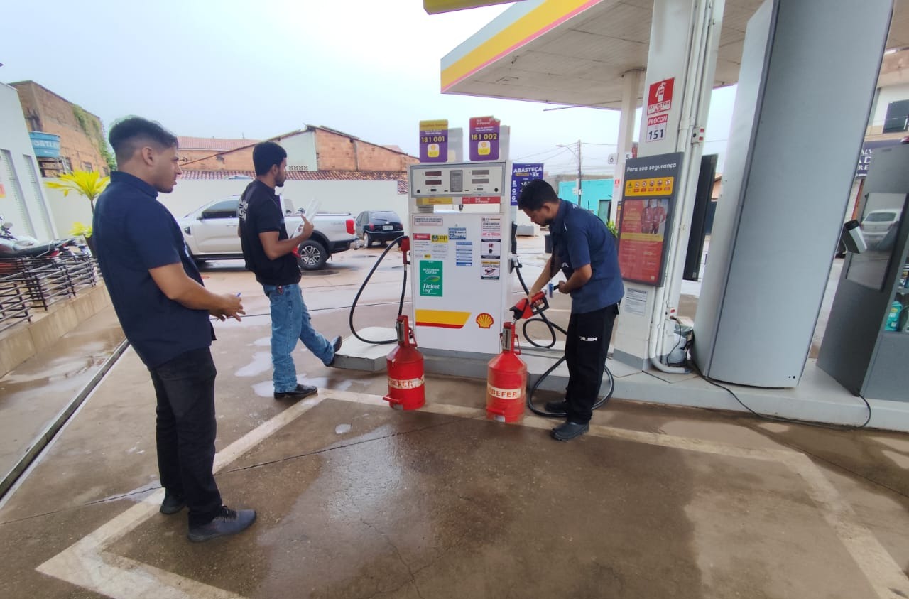 Procon Marabá fiscaliza postos de gasolina atendendo a demanda de consumidores