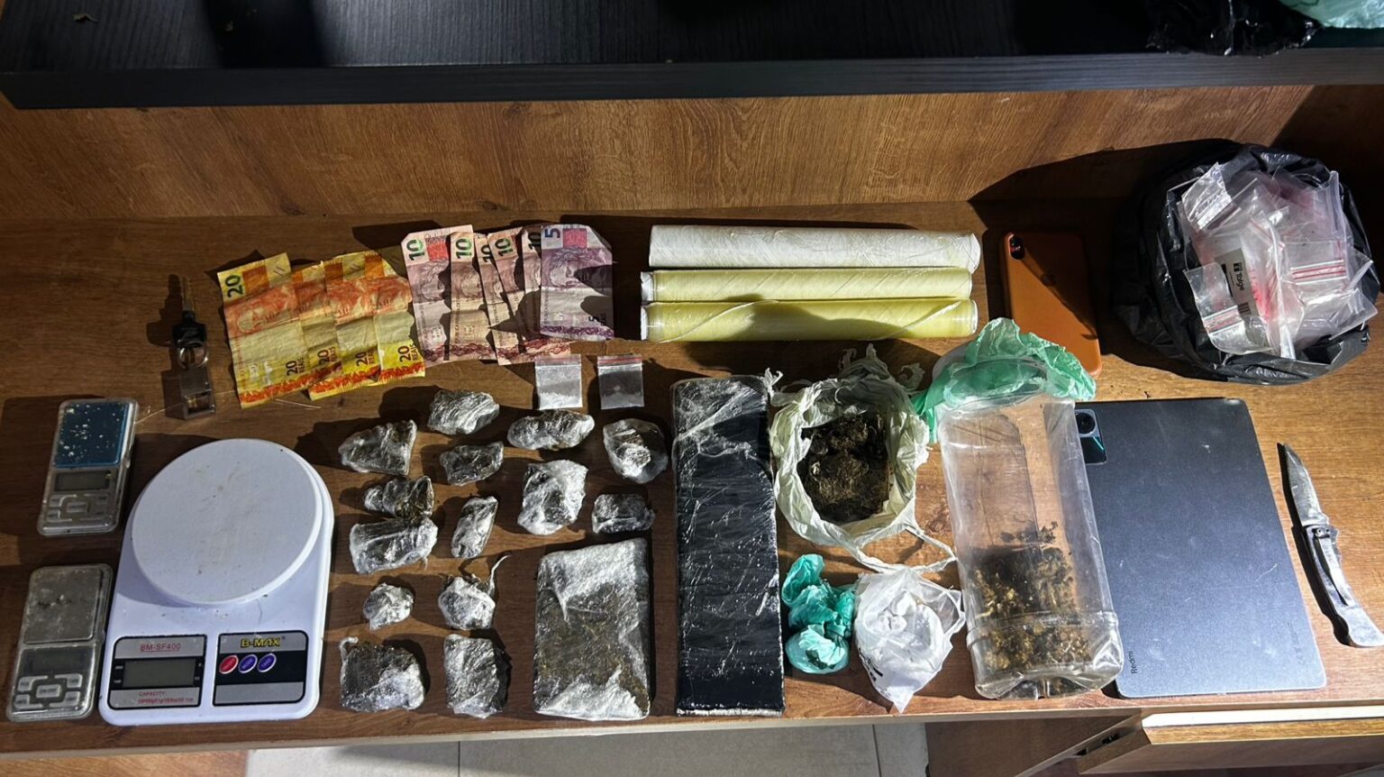 PM prende criminosos que faziam comercialização de drogas em Parauapebas