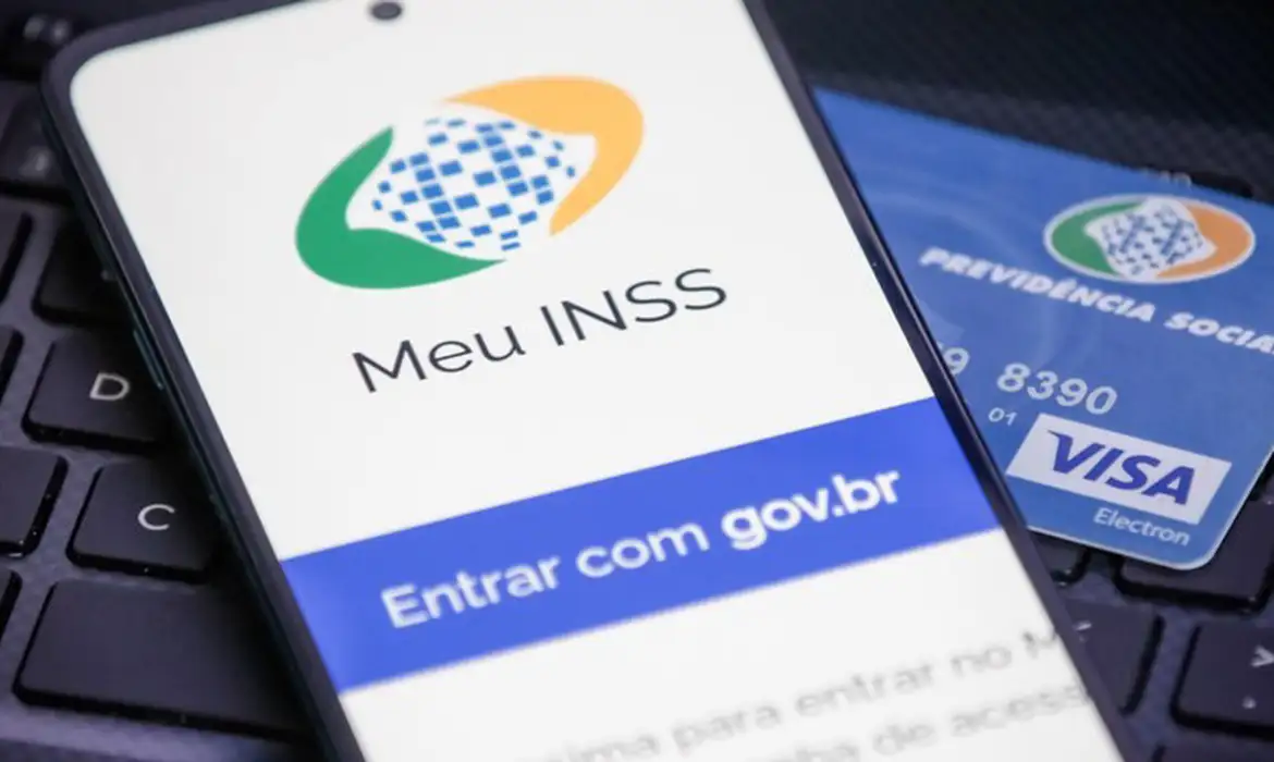 INSS desmente boato sobre suspensão de aposentadorias sem nova identidade
